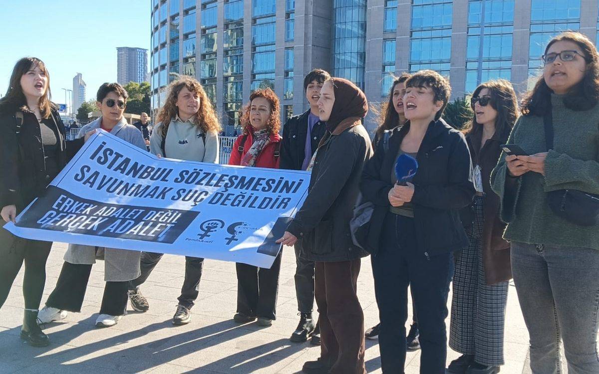İstanbul Sözleşmesi'ni savunan kadınlara ceza