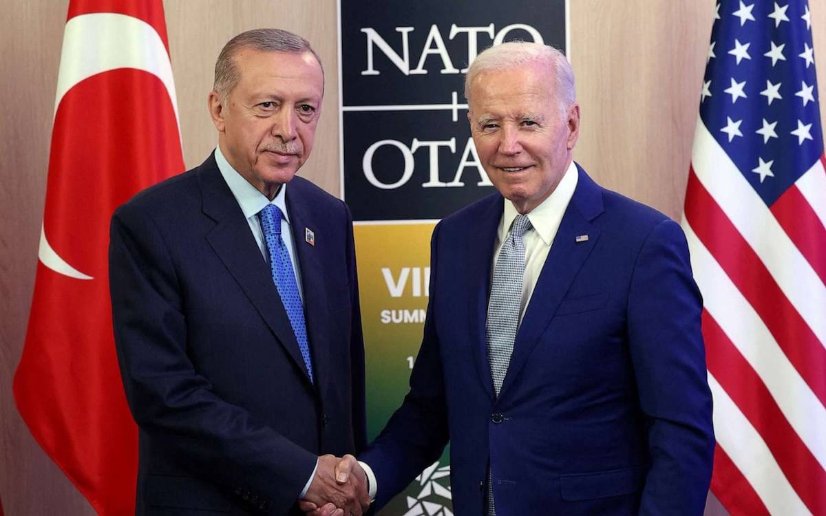 "Türkiye ABD'den F-16 alımı için teklif ve kabul mektubunu imzaladı"