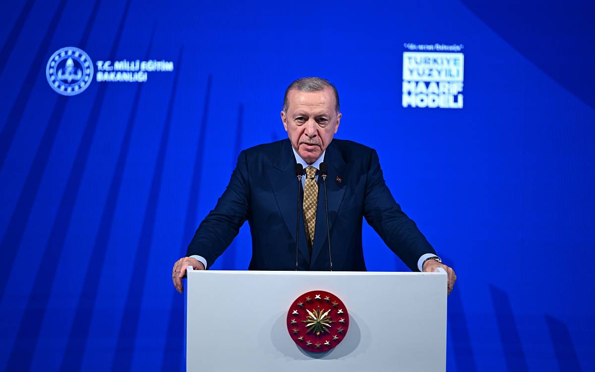 Erdoğan'dan yeni müfredat açıklaması: Eğitim sistemimiz ezberciliğe dayanıyordu