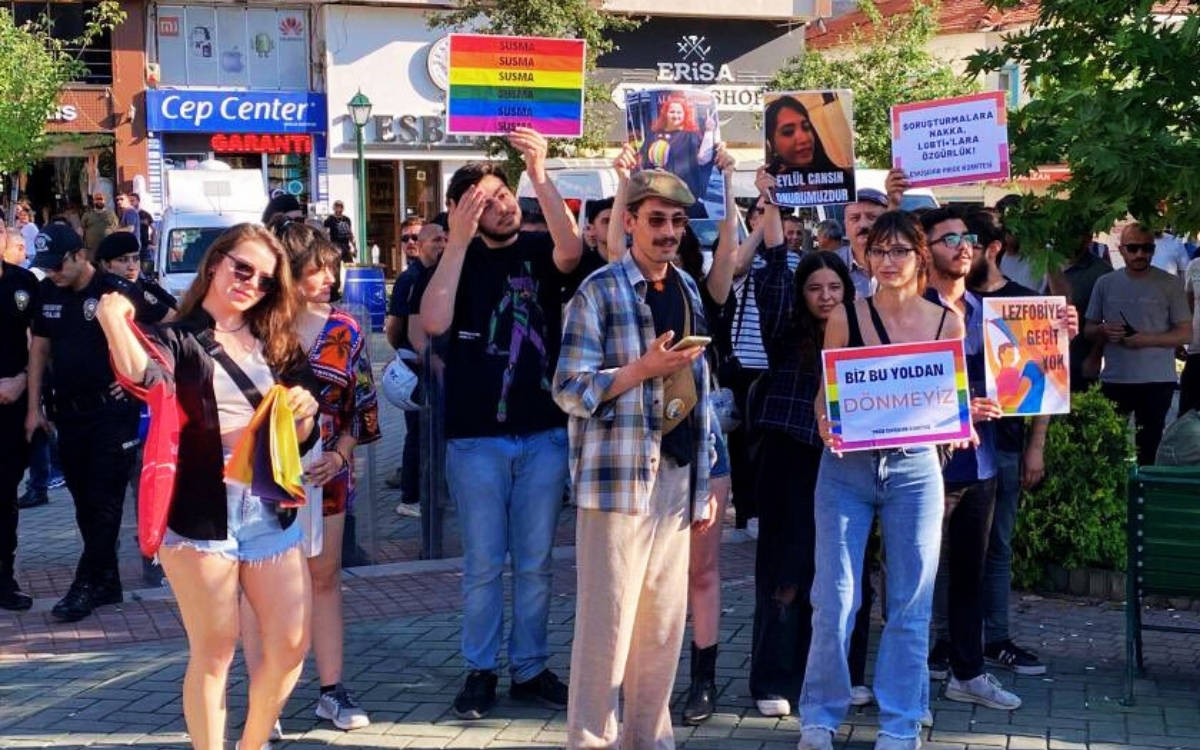 Eskişehir’deki LGBTİ+ aktivistlerine tutuklama talebi