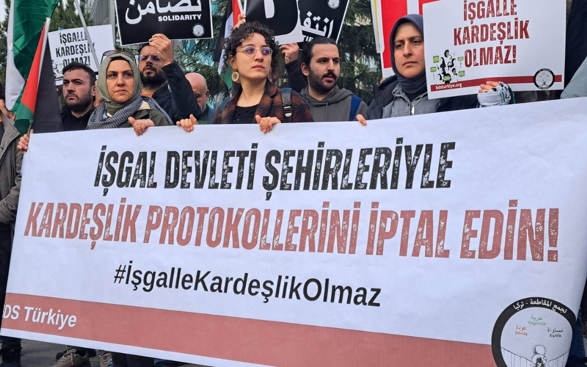 İzmir Büyükşehir Belediyesi, Tel Aviv belediyesiyle kardeş kent protokolünü feshetti