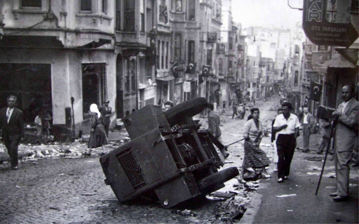 "Türkiye’de yeni 6-7 Eylül’leri mümkün kılacak ırkçı hınç, ziyadesiyle mevcut"