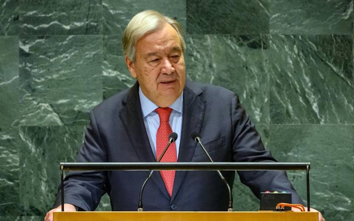 Guterres: "Hayal edilemez olana, sonunda dünyayı yutacak barut fıçısına doğru sürükleniyoruz"