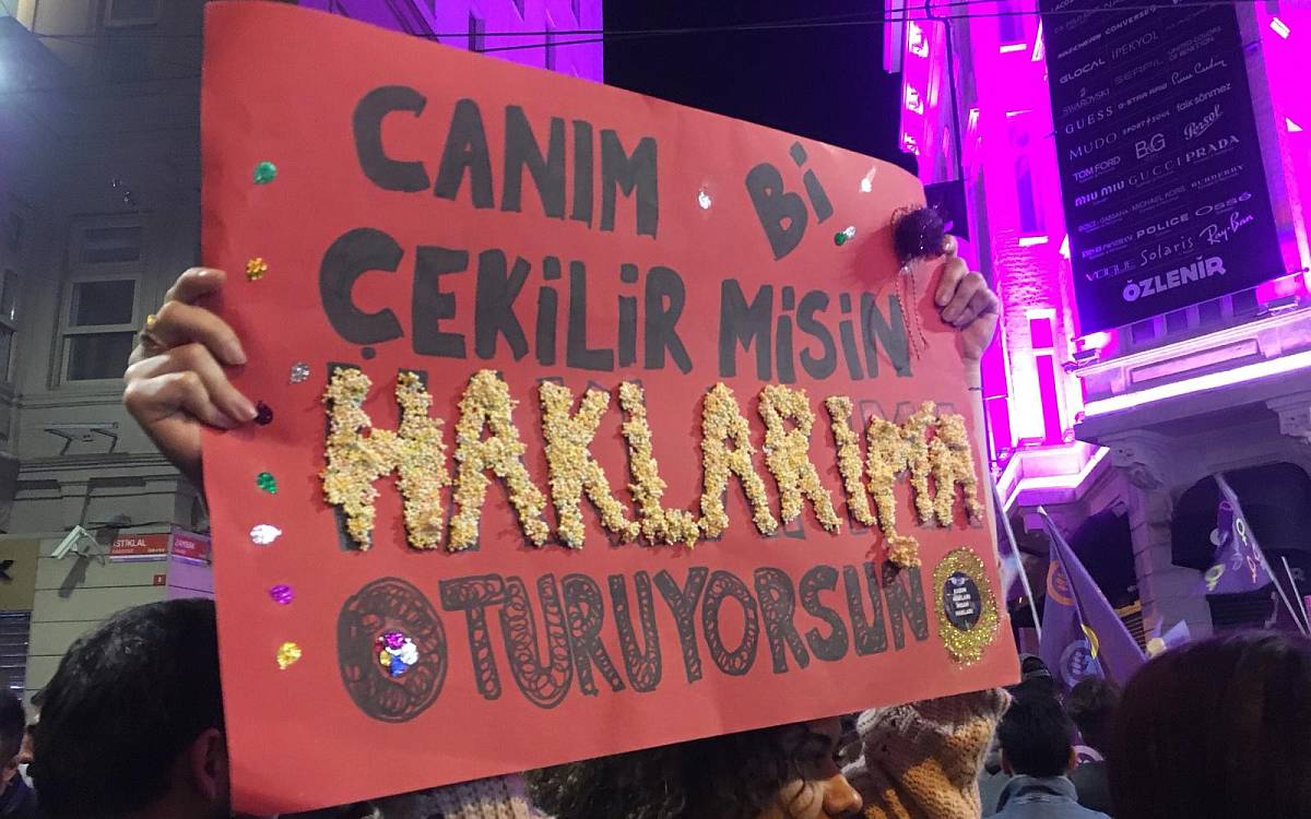 DEM Parti'den teklif: Evlenen kadının nüfus kaydı değişmemeli