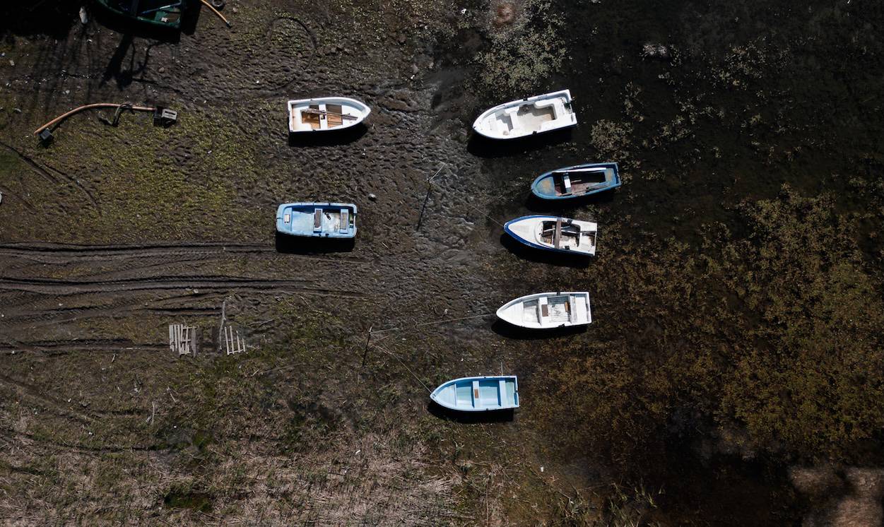 Sapanca Gölü'nde sular 17 metre çekildi