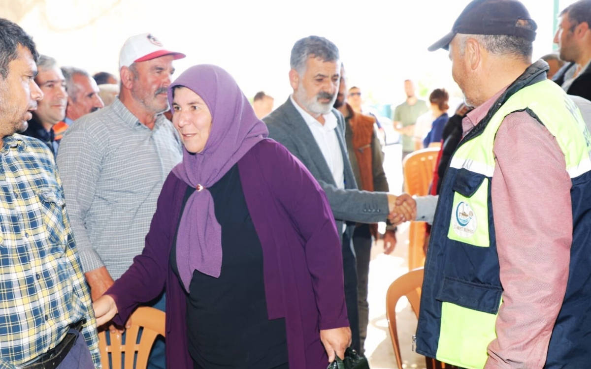 Halfeti Belediye Eş Başkanı Saniye Bayram: Çözüm böyle mi olur?