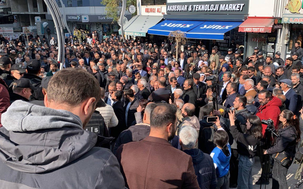 Van’da kayyım protestosu: Siyasi tükenmişliğin göstergesi