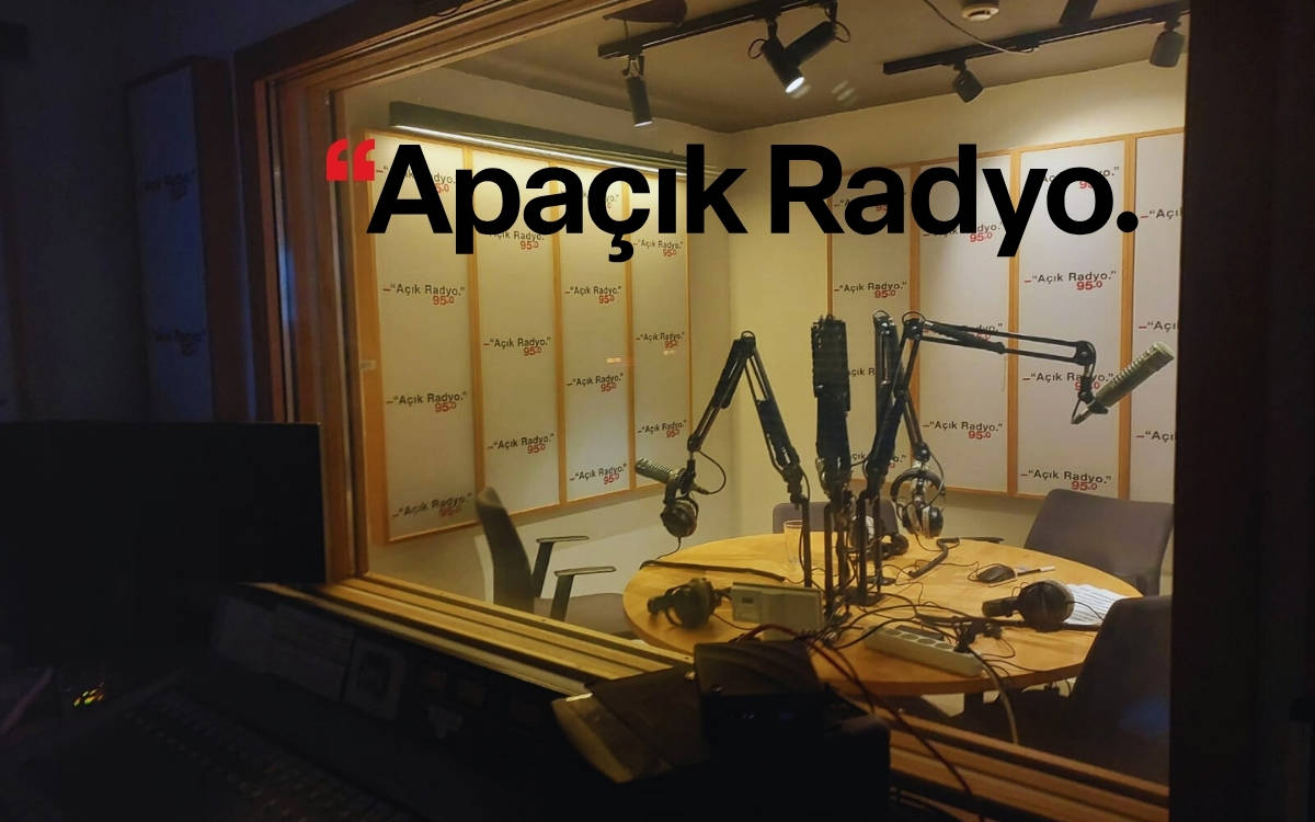 Açık Radyo artık ‘Apaçık'