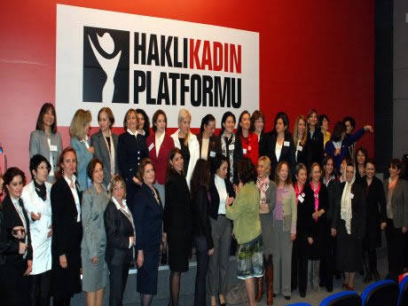 Mecliste 275 Kadın İçin ''Haklı Kadın'' Platformu