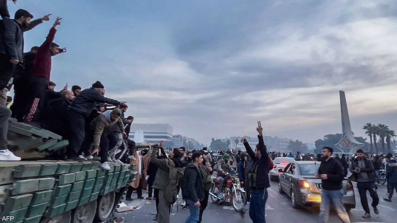 Suriye’de 53 yıllık Esad dönemi sona erdi, Şam HTŞ'nin eline geçti