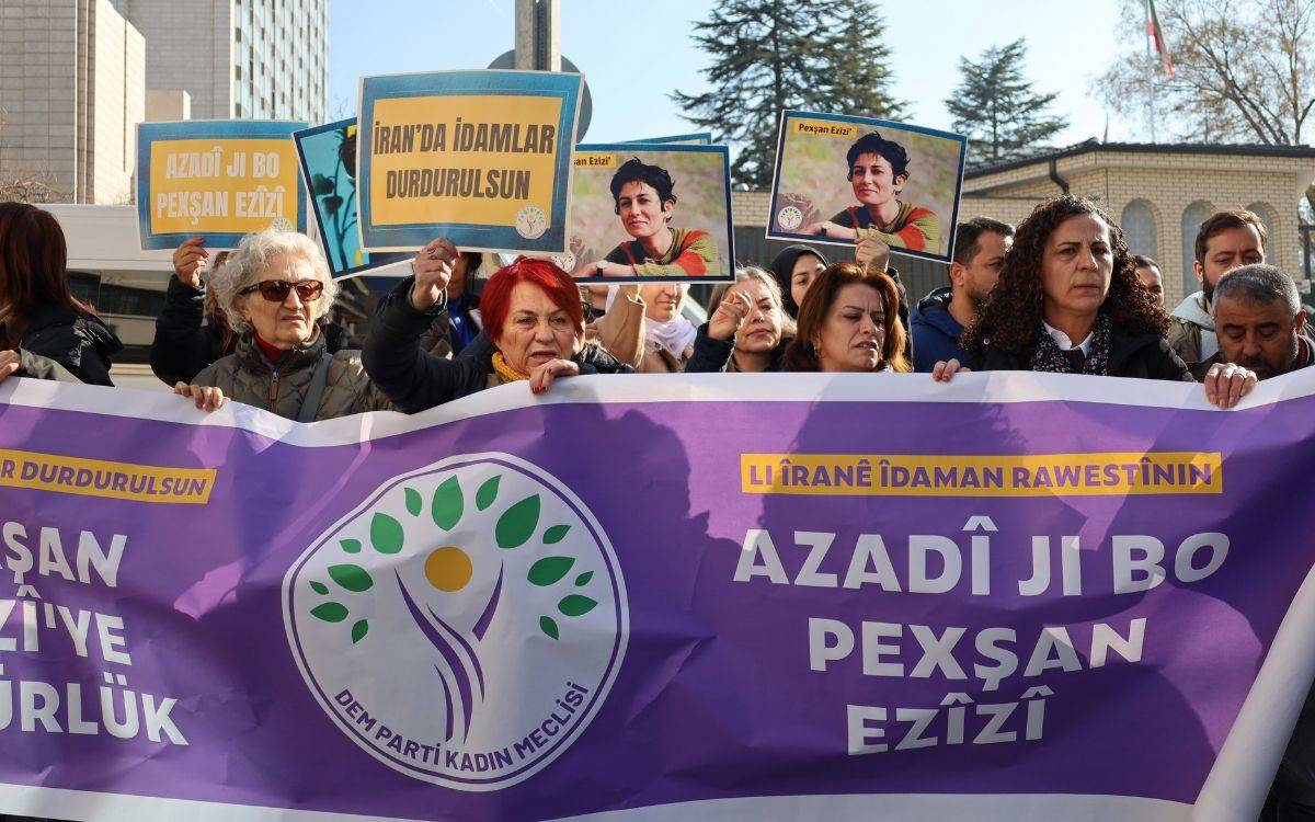 DEM Parti’den İran’a protesto: “Pexşan Ezîzî’ye özgürlük