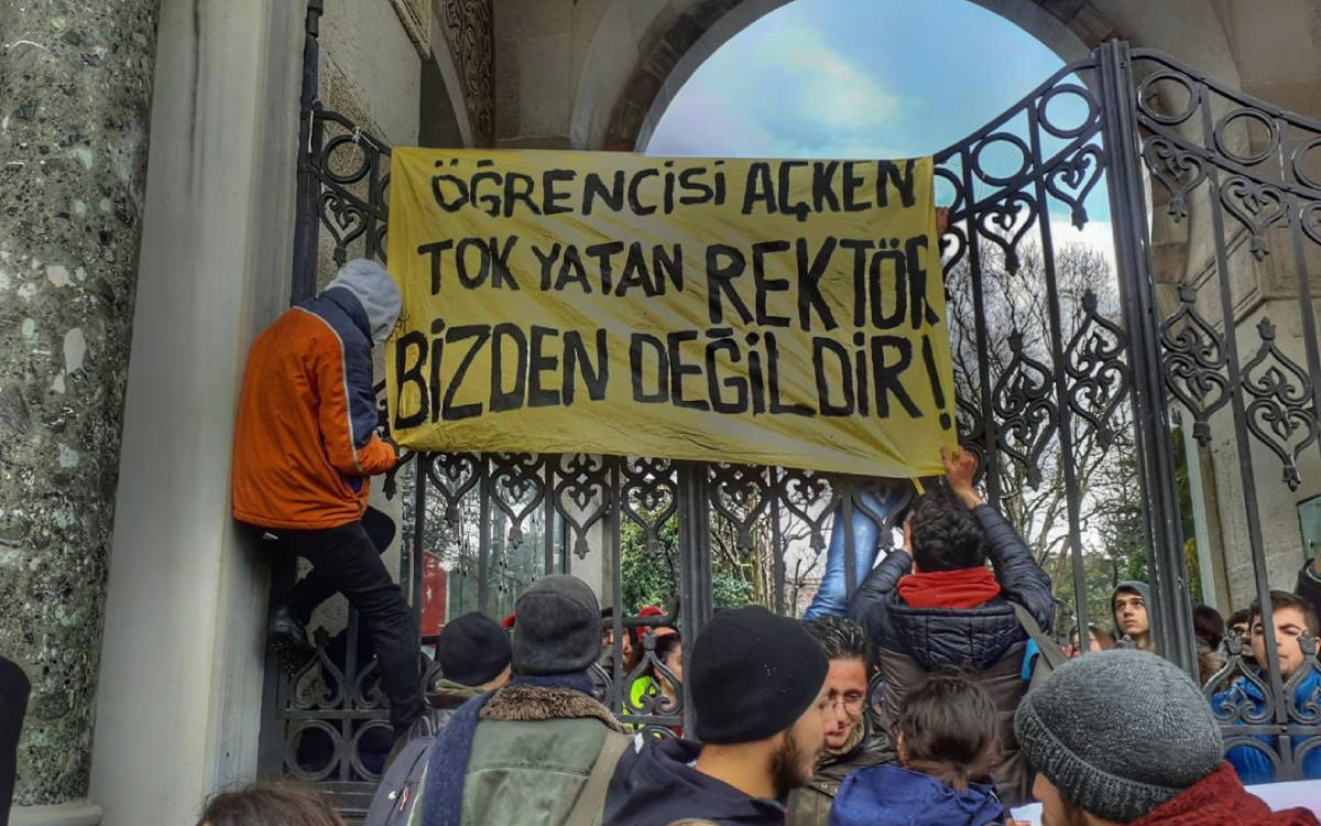 Boğaziçi’nde yemekhaneye zam: Krizin yükü yine üniversite öğrencilerine