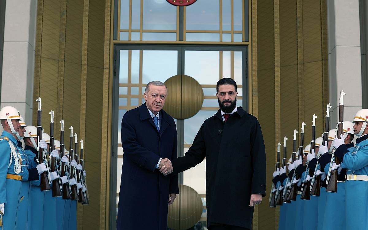 Erdoğan ve Şara görüşmesi başladı