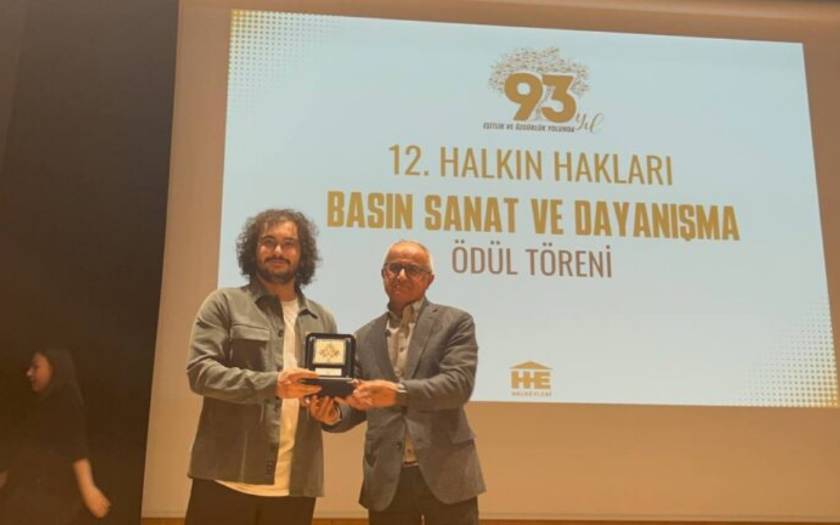 Halkevleri'nden bianet muhabiri Ali Dinç'e ödül