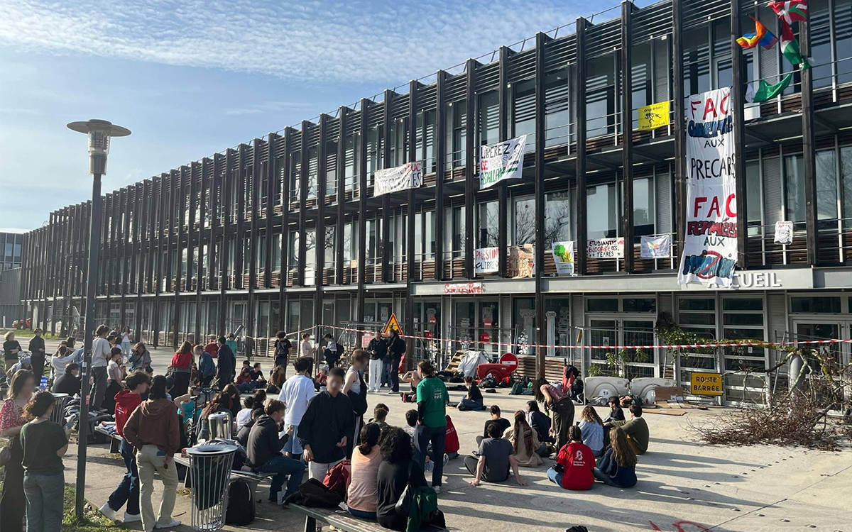 Bordeaux’da üniversite öğrencilerinden işgal eylemi