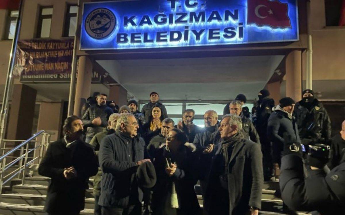 Kağızman Belediyesine de kayyım atandı