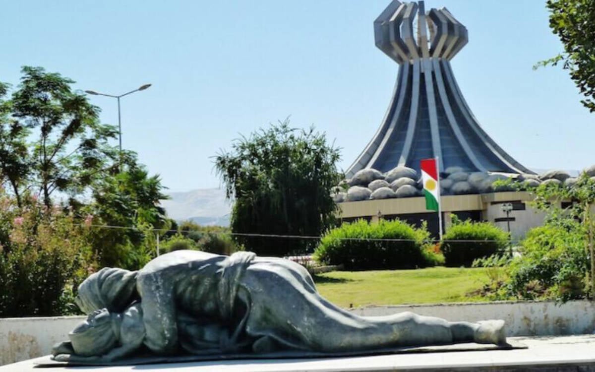 Serokkomarê Îraqê yasaya bajarbûna Helebceyê îmze kir