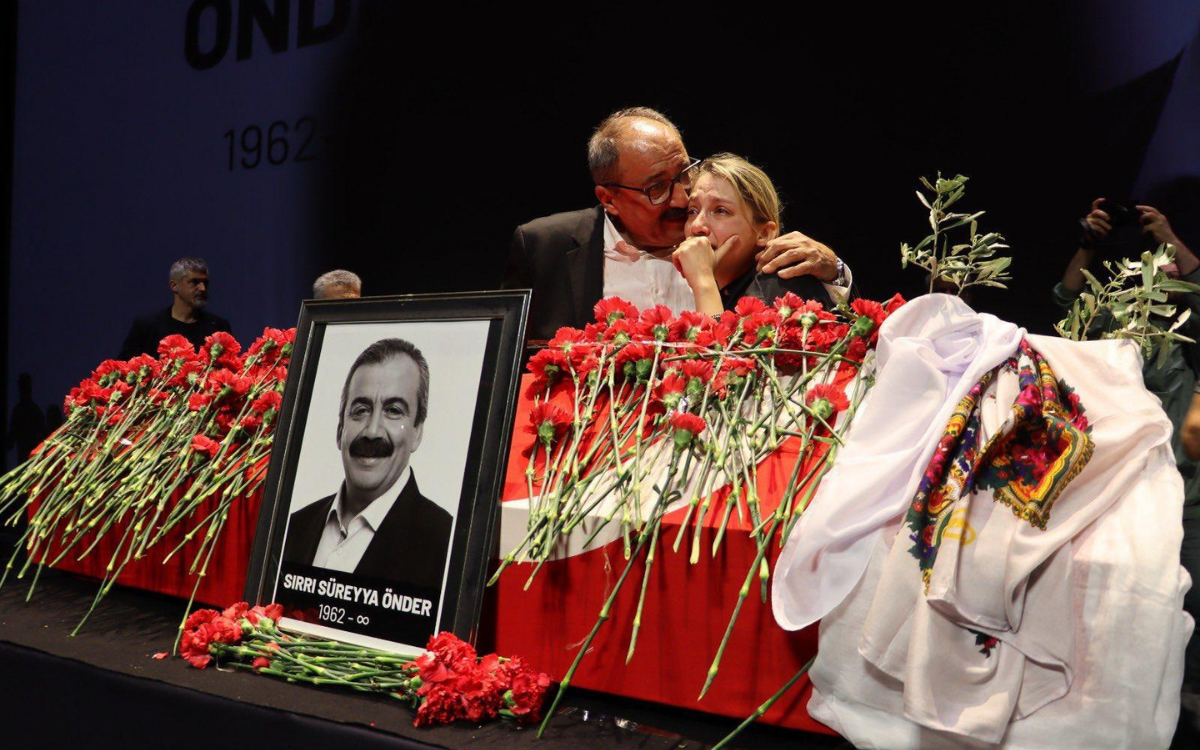 Sırrı Süreyya Önder'in kızından babasına son mektup: "Artık dinlen turna kuşum"