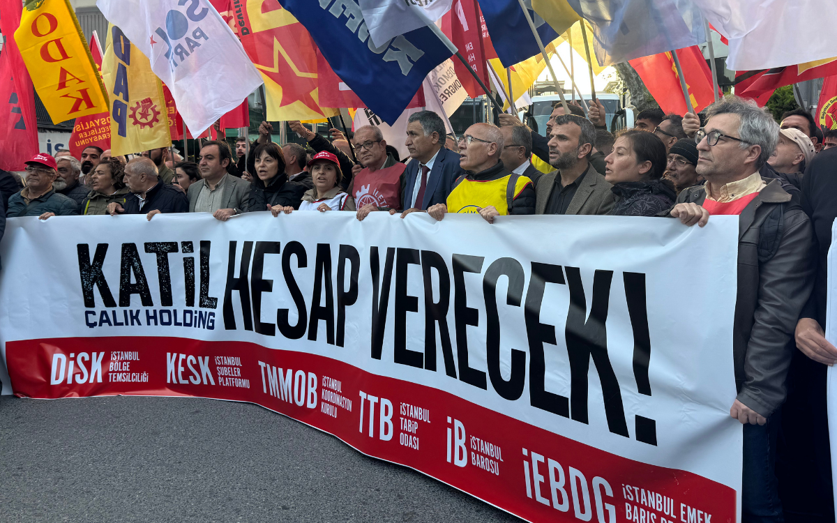 Çalık Holding önünde Erol Eğrek protestosu