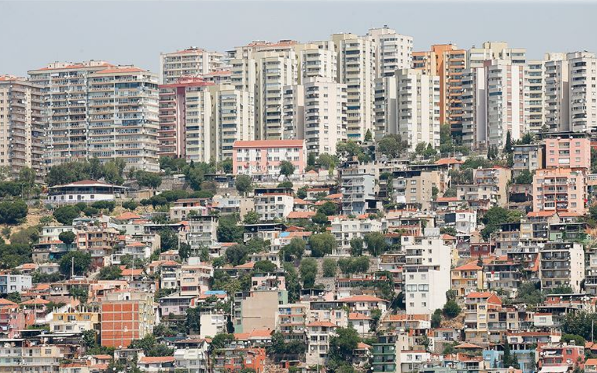 Konut fiyatları aylık yüzde 1 buçuk, yıllık ise yüzde 32,9 arttı