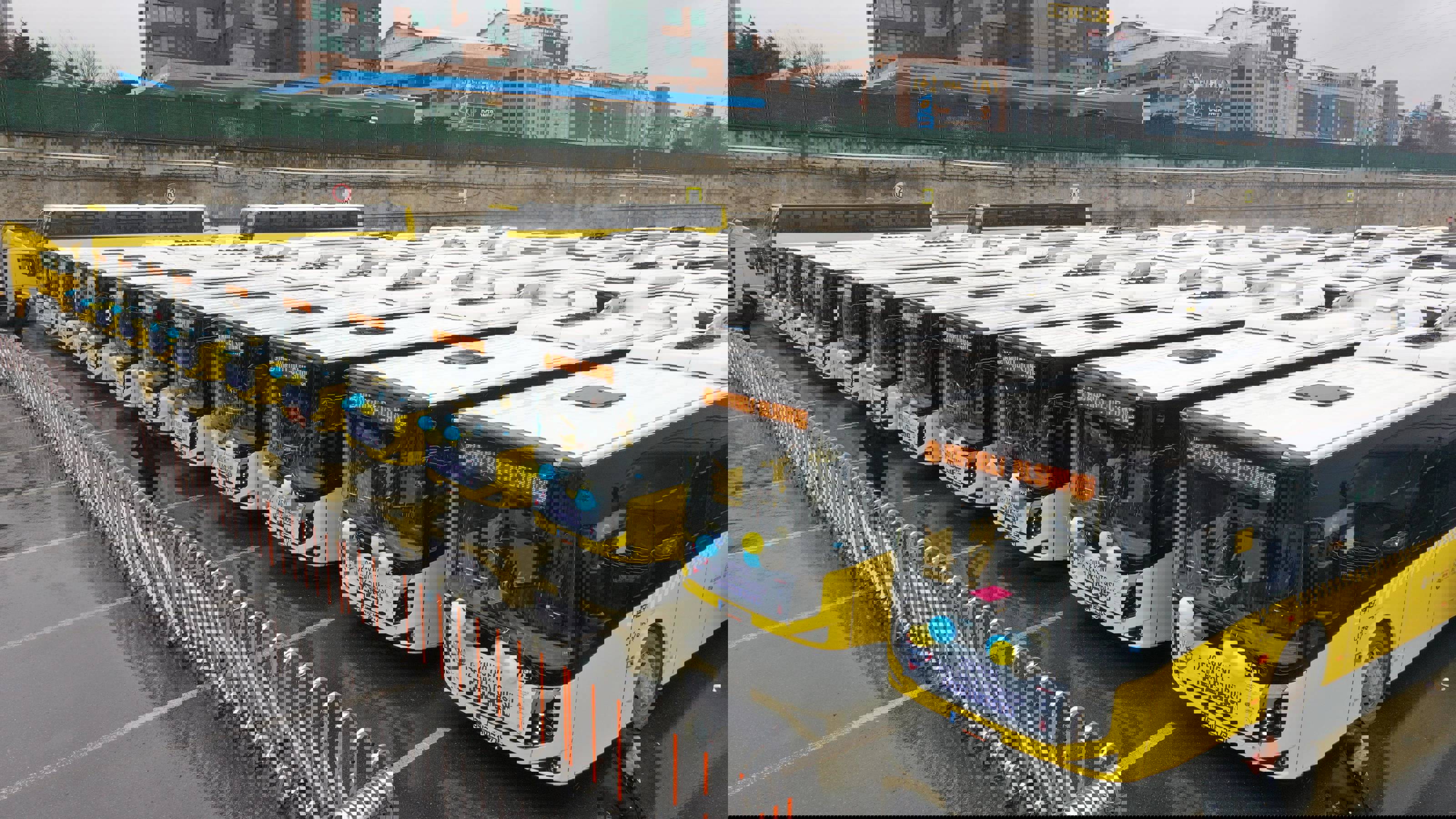 İstanbul'da özel halk otobüsleri belediye ile anlaştı