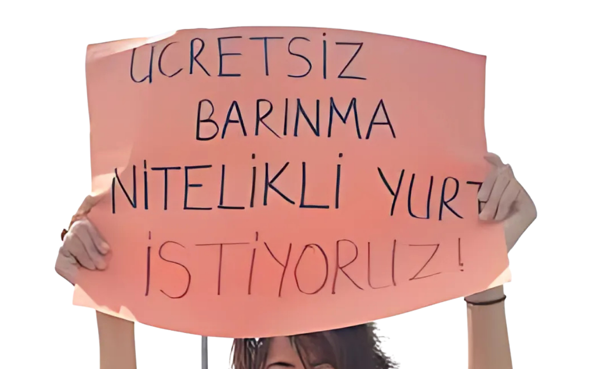 Yurtta kalan öğrenciler: Duş almak için şişe şişe su alıyoruz