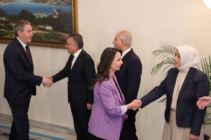 Civîna DEM Partî û AKPê dest pê kir