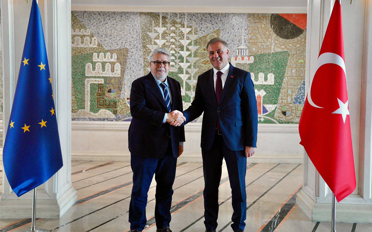 EP Rapporteur Nacho Sánchez Amor visits İmamoğlu in prison