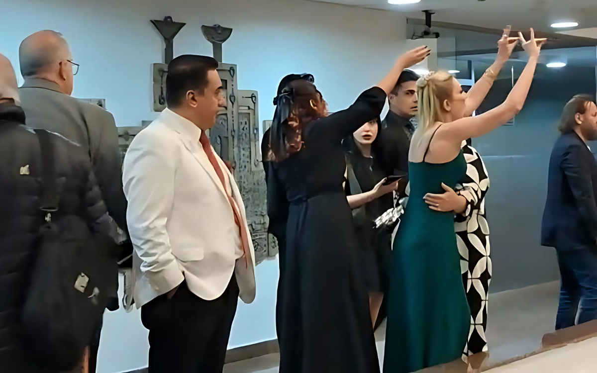 TRT spikeri, ödül gecesinde yönetmene hakaret etti