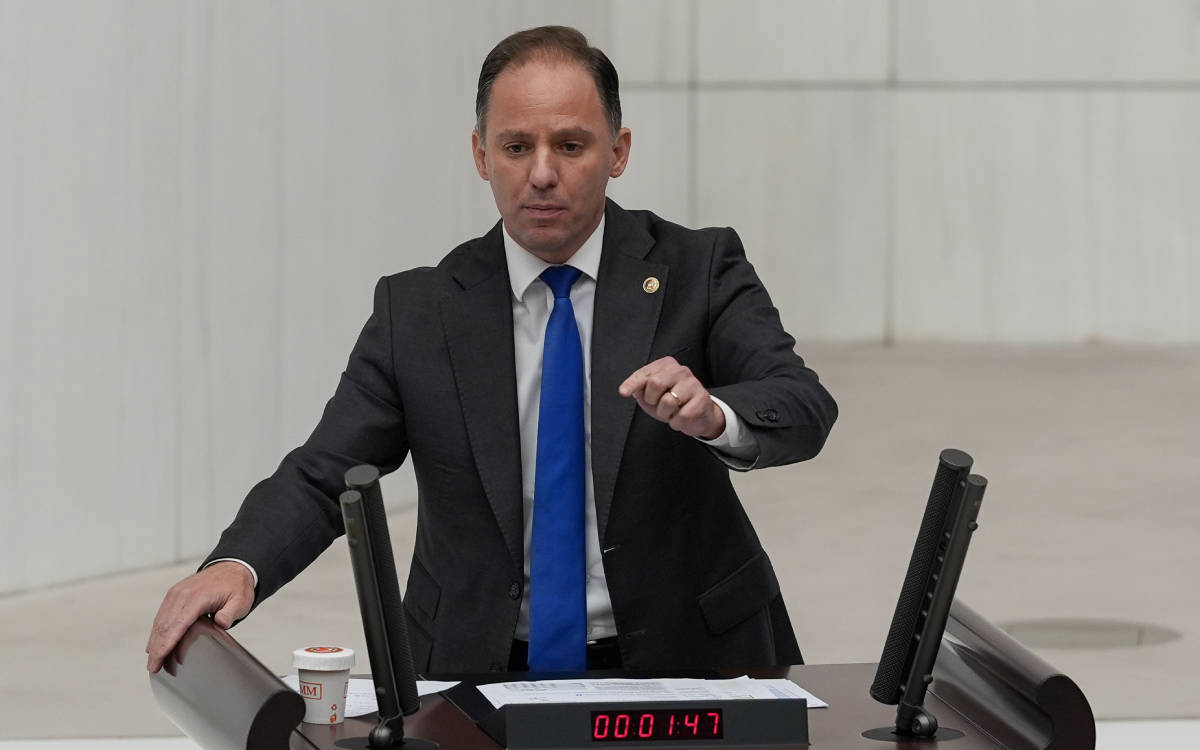 CHP’li Yavuzyılmaz: AKP döneminde İBB araçları yasa dışı şekilde AKP İl Başkanlığı’na tahsis edildi