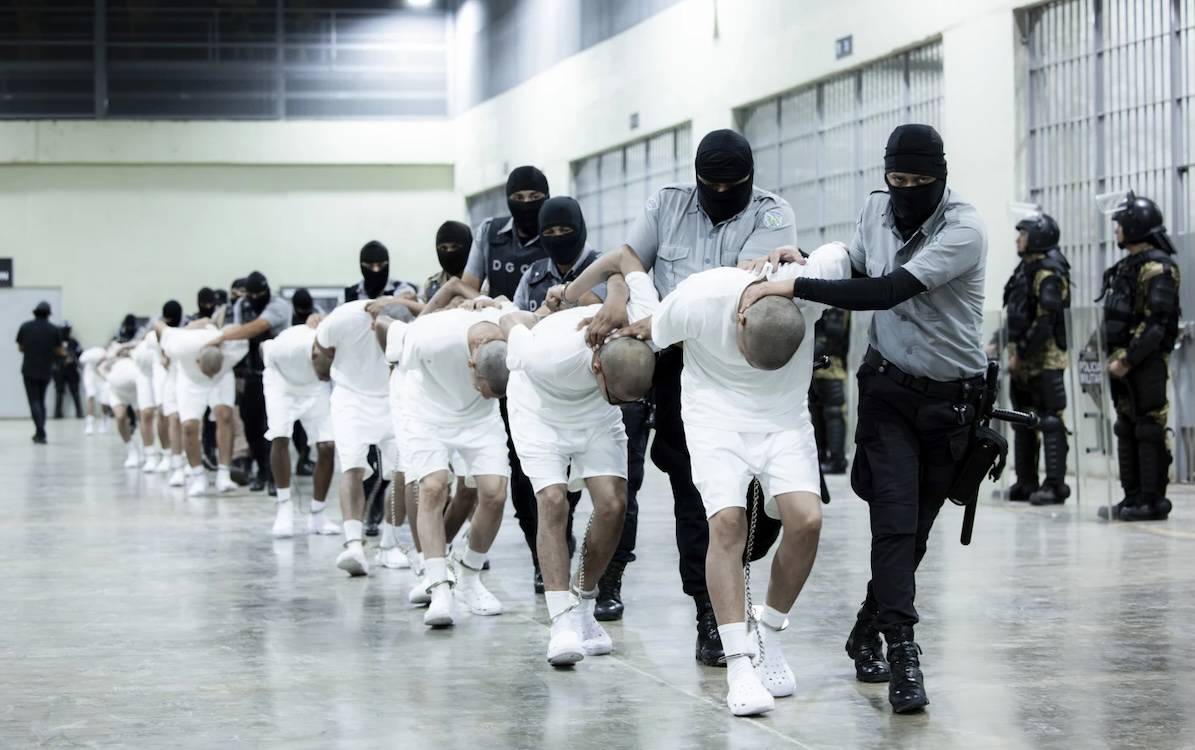 ABD 500 bini aşkın göçmene "ülkeden ayrılın" tebligatı yolladı