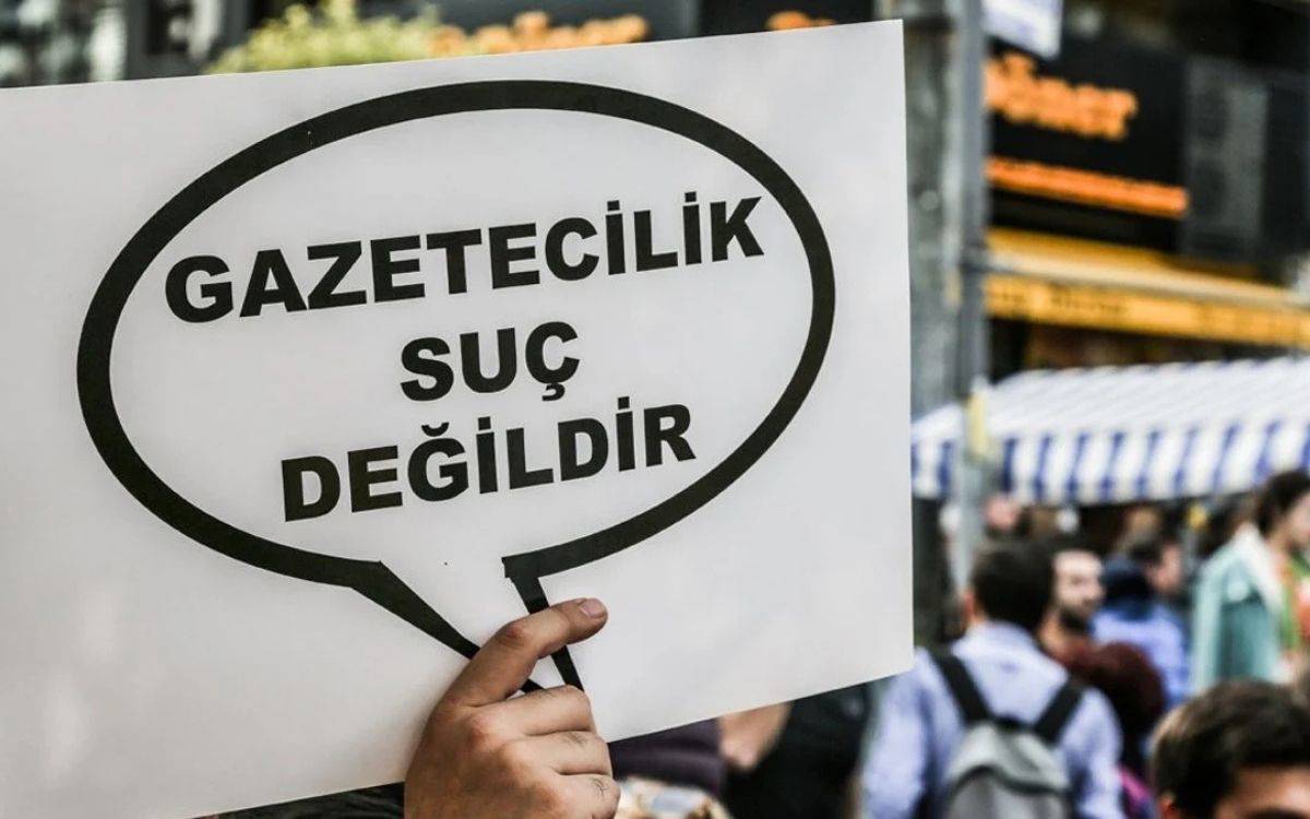 Gözaltına alınan 5 gazeteci Artvin'e götürülüyor