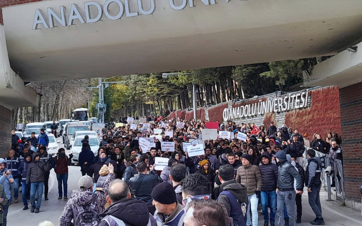 Anadolu Üniversitesi öğrencilerine ‘İmamoğlu’ soruşturması