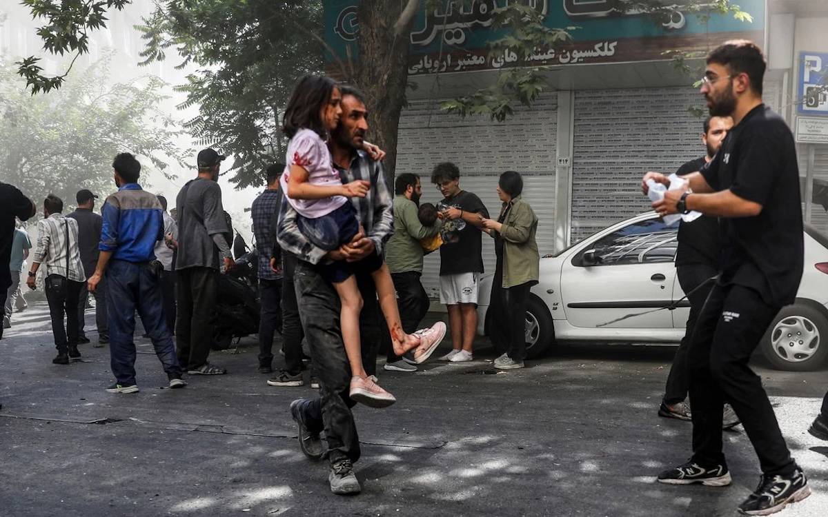 İran İşçi Komünist Partisi, İsrail saldırısına da Mollaların savaşına da karşı