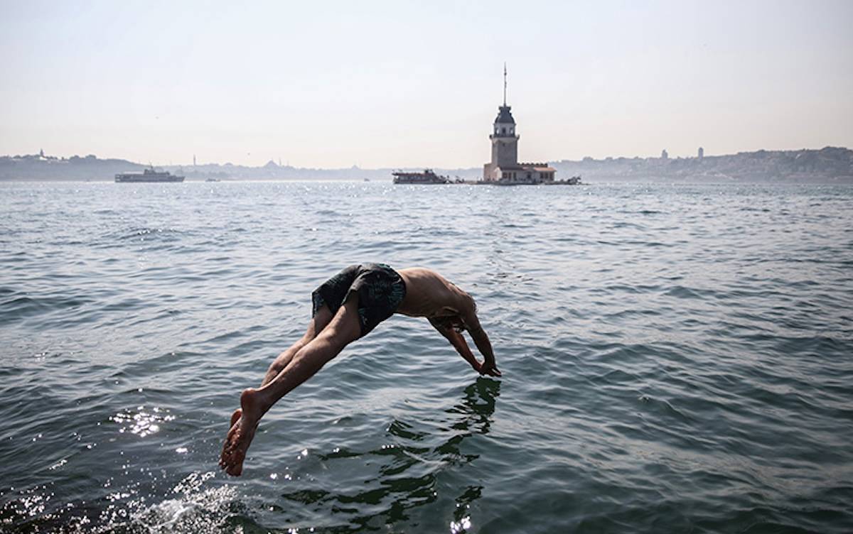 AKOM uyardı: "Çarşambadan başlayarak İstanbul'a kavurucu sıcaklar geliyor"
