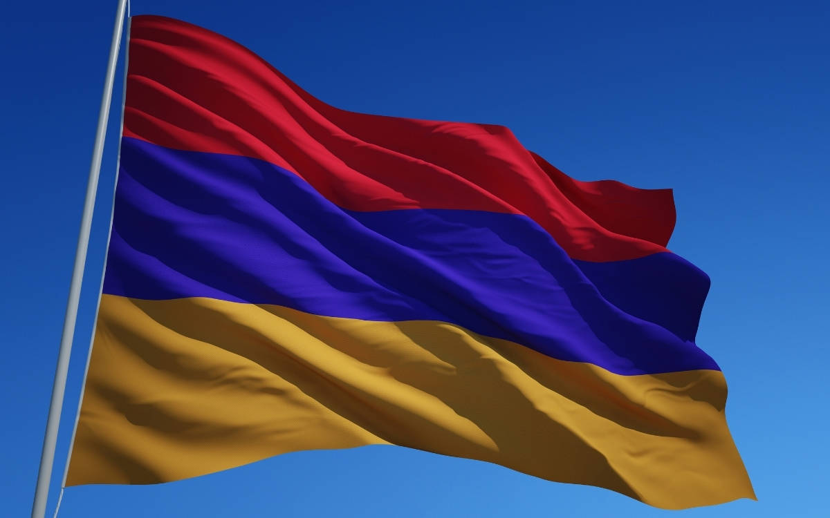 Ermenistan'da ‘darbe planladığı’ iddia edilen Başpiskopos Galstanyan tutuklandı