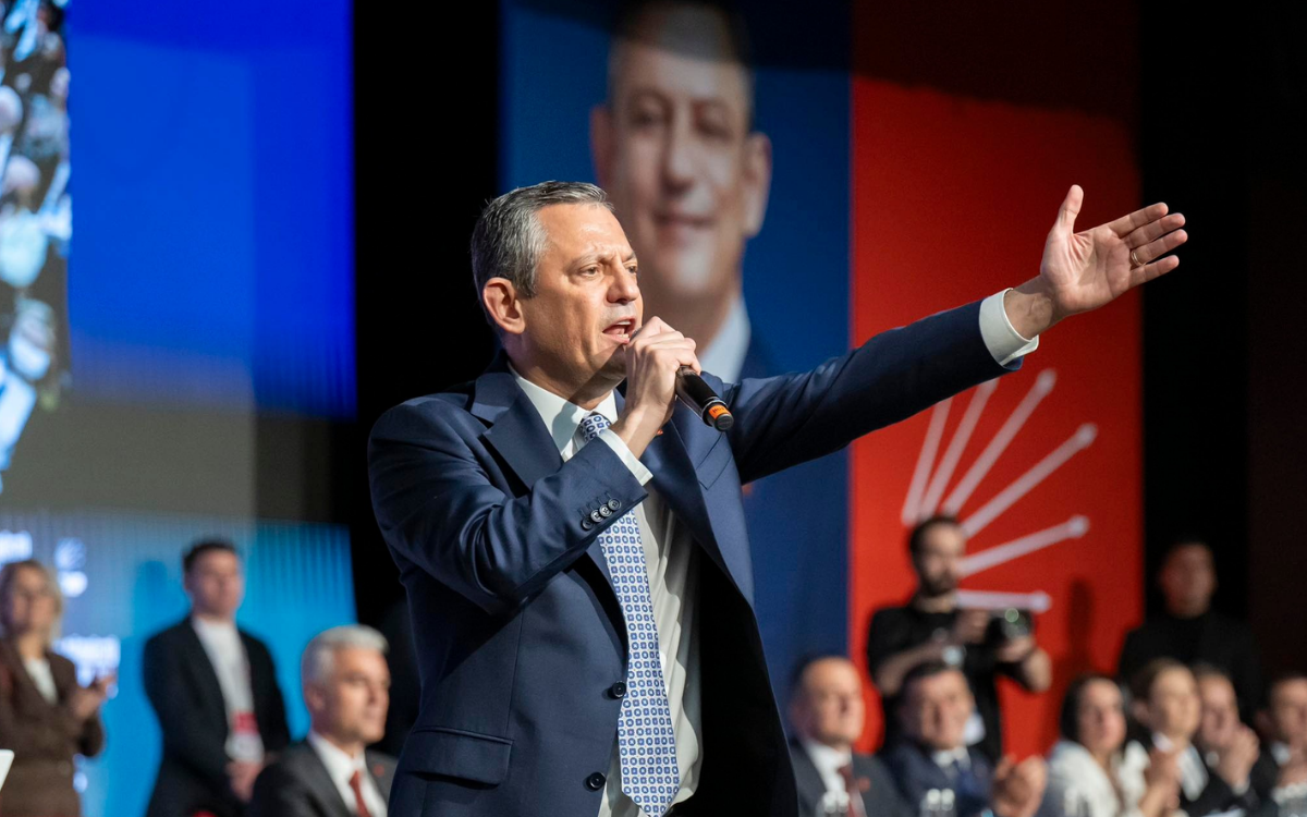 Özgür Özel: Oyuna gelmeyelim, önümüze bakalım