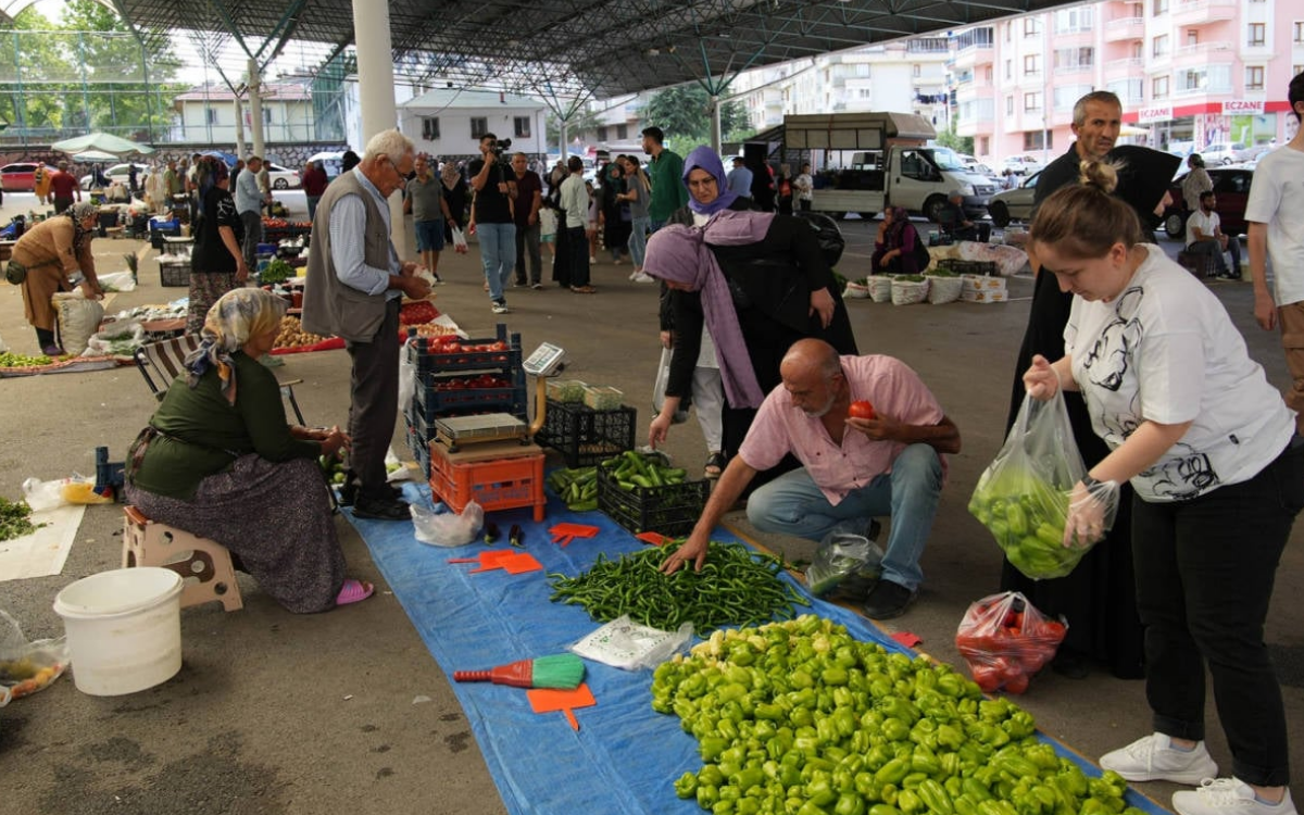 TÜRK-İŞ: Açlık sınırı 26 bin TL'yi, yoksulluk sınırı 85 bin TL'yi aştı