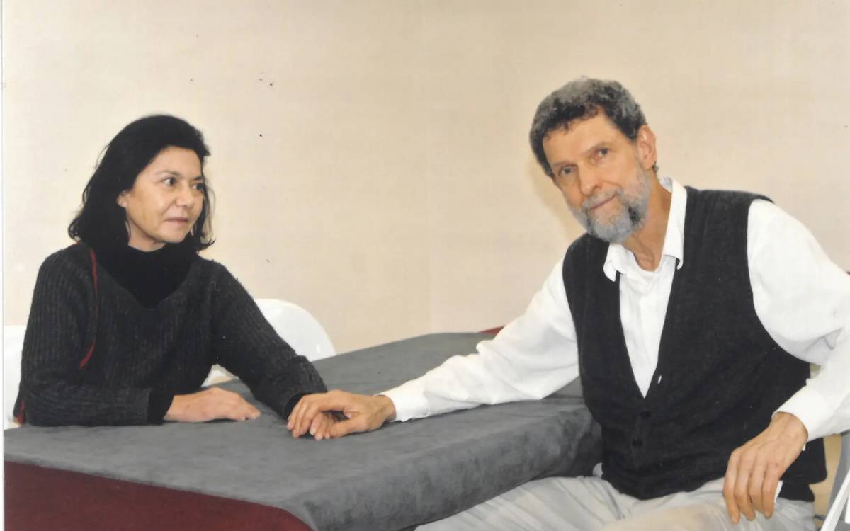 Hukuksuzca atıldığı cezaevinde Osman Kavala haklar için hâlâ dimdik ayakta