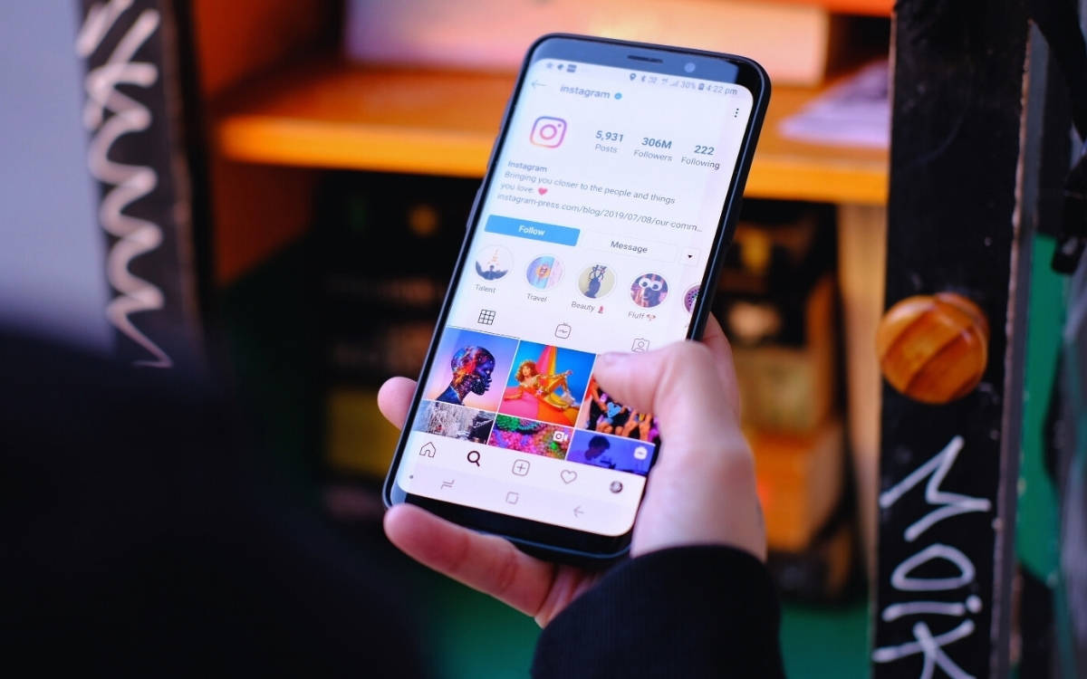 Yargıtay: Sevgiliyle çekilen fotoğrafların ayrıldıktan sonra paylaşılması suç