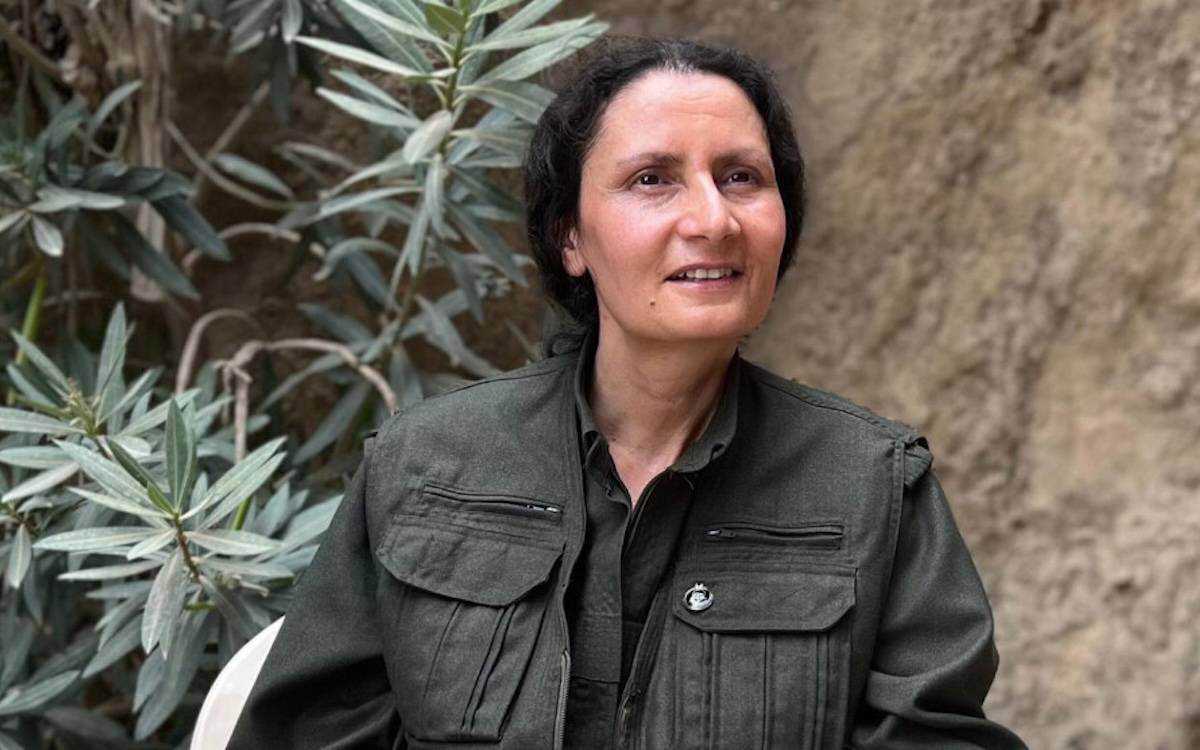 Bese Hozat: "Dağdan inmekle yetinemeyiz, Ankara'da, İstanbul'da demokratik siyasetin öncüsü olmak istiyoruz"