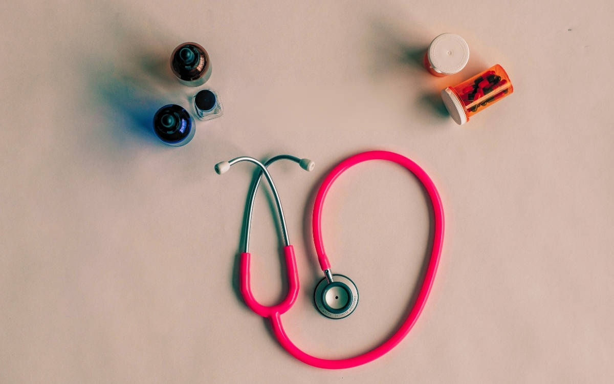 "İkincil cinsiyet özellikleri belirginleştikçe bedensel cinsiyeti değiştirme gereksinimi artar"