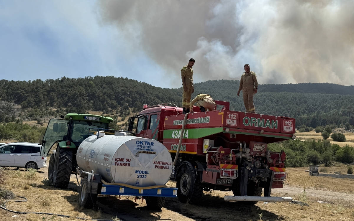 Eskişehir’de 10 kişinin hayatını kaybettiği orman yangını Afyon’a sıçradı