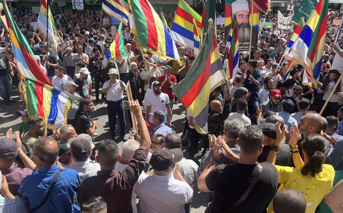 Suriye'de Esad sonrası kutuplaşma: Cinayeti seyretmek ve dayanışmayı seçmek