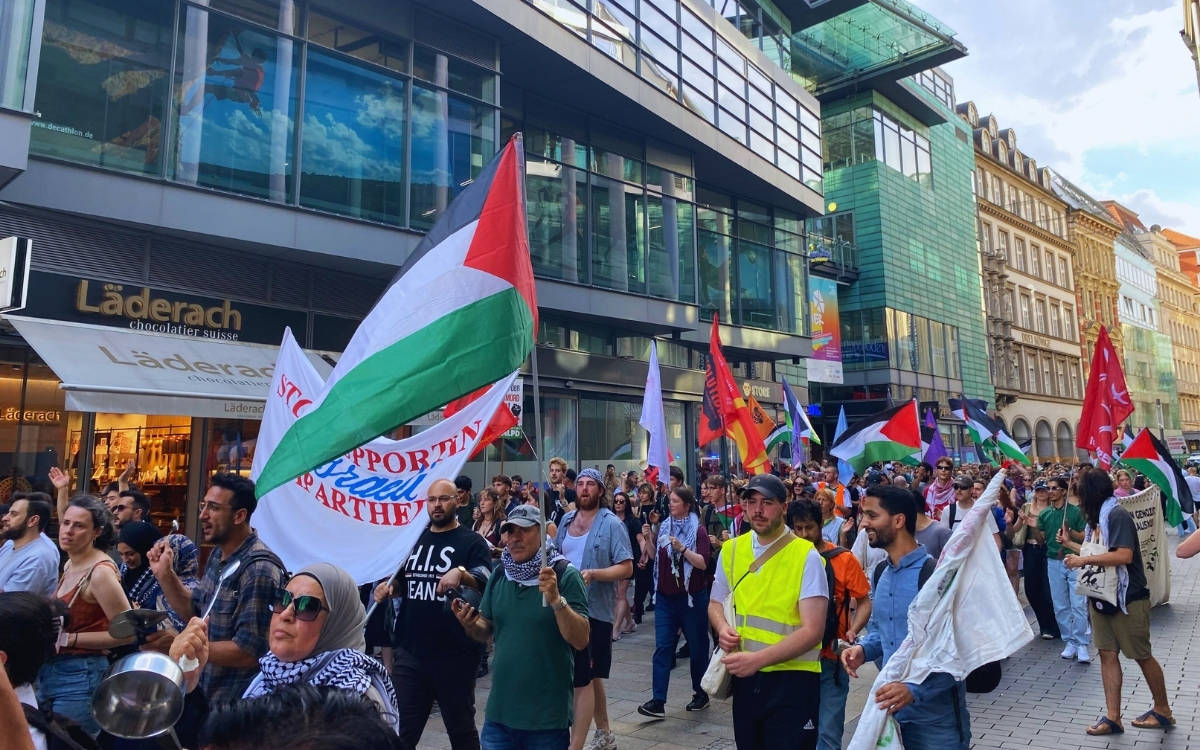 Leipzig’de Filistin’le dayanışma yürüyüşü