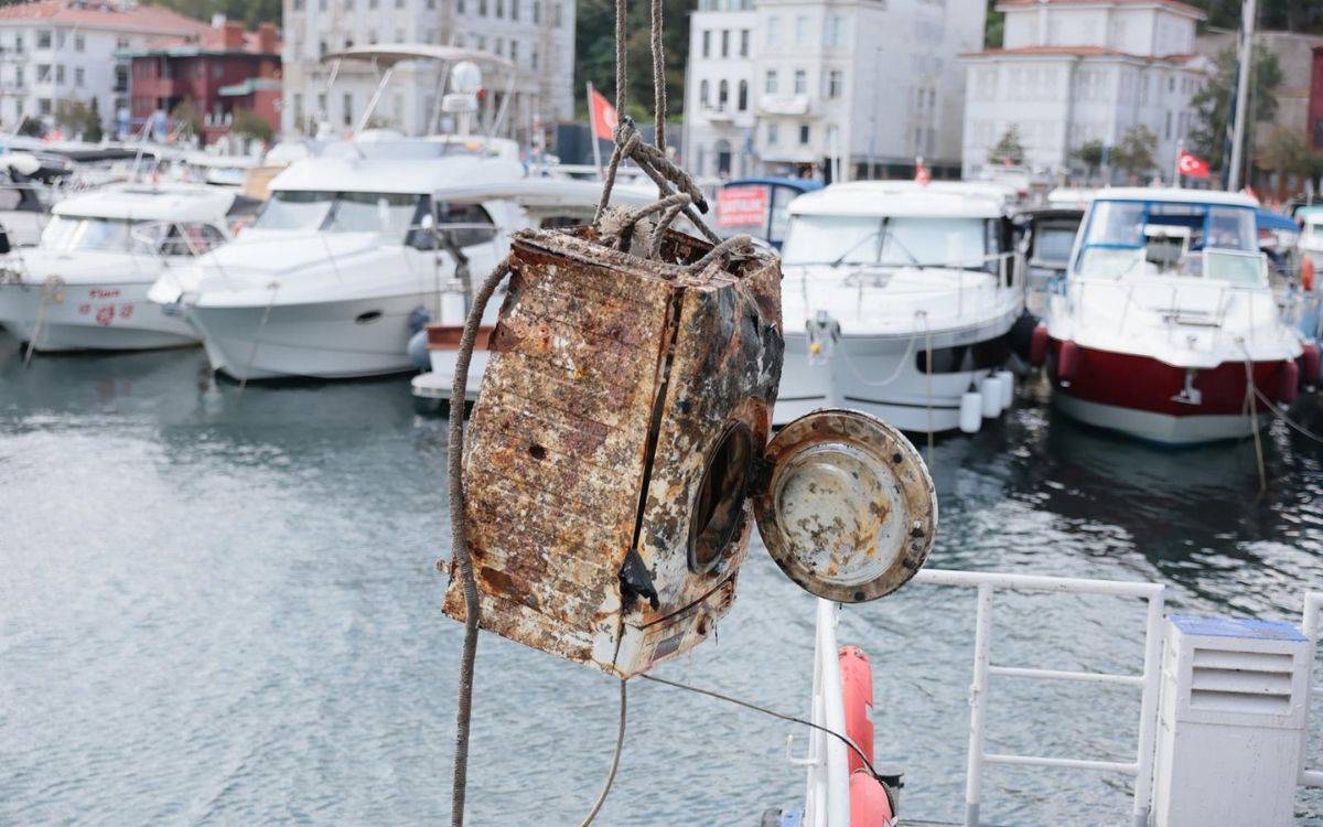İBB Marmara Denizi’nde temizlik yaptı