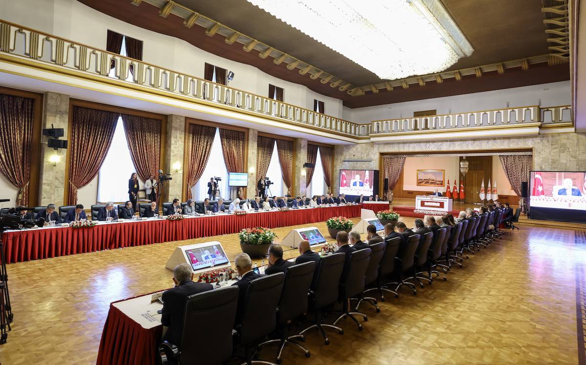 “Komisyon"un çalışma usul ve esaslarına ilişkin 12 maddelik taslak oy birliğiyle kabul edildi