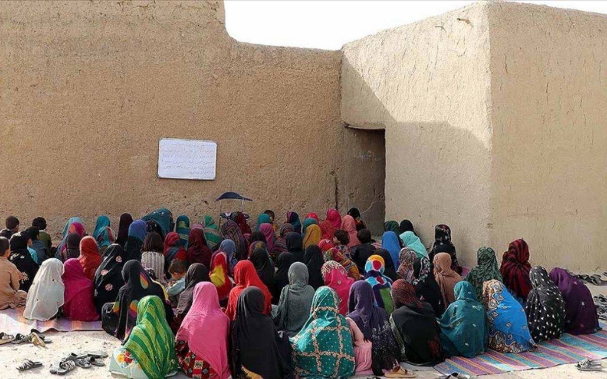 Anne ölüm oranları yükseliyor, 18 bin ebe eksik: Taliban sağlığı çökertti