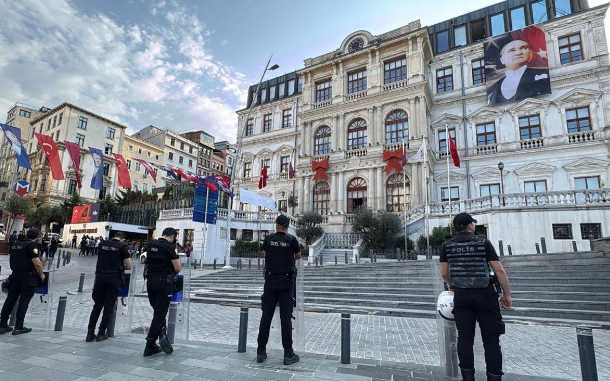 Beyoğlu Belediye Başkanı İnan Güney dahil 42 kişi gözaltında
