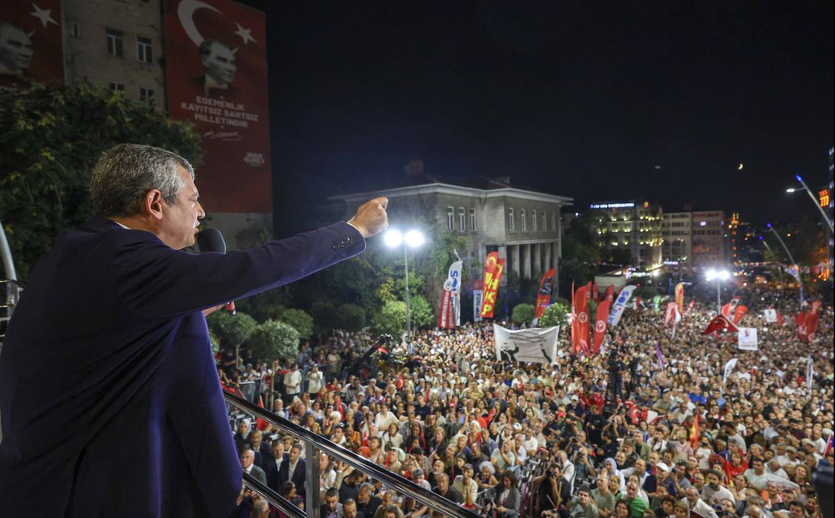 Özel Beyoğlu’nda: "Erdoğan’ı yenme suçunu müştereken işleyeceğiz"